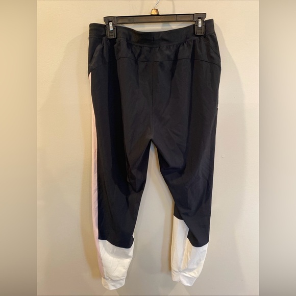 Under Armour Sweatpants Joggers Loose Large Black White Pink - Picture 6 of 8